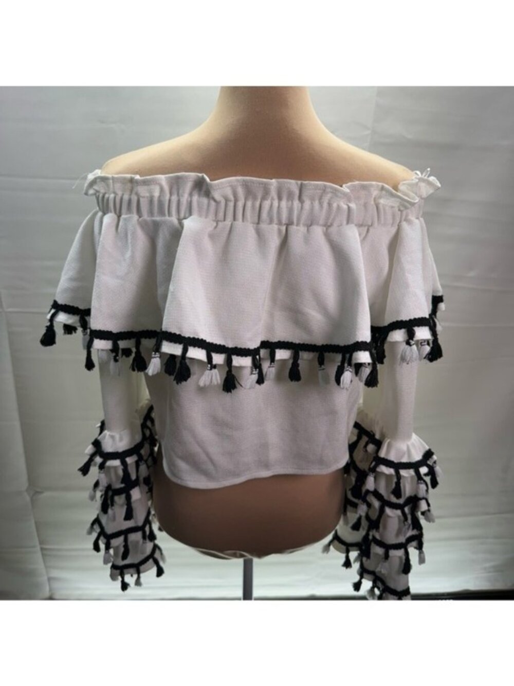 L'atiste by Amy Off Shoulder Tassel Fringe Top White Black Boho Festival Small